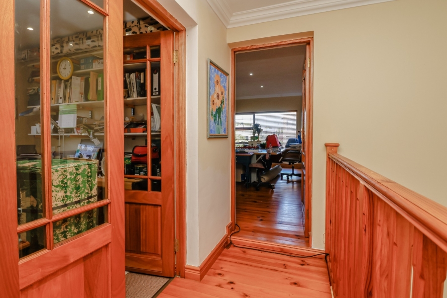 4 Bedroom Property for Sale in Groenvallei Western Cape
